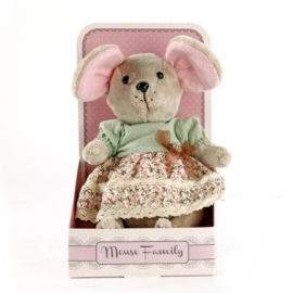 Мышка шарнирная Country mouse "Оливка" в платье
